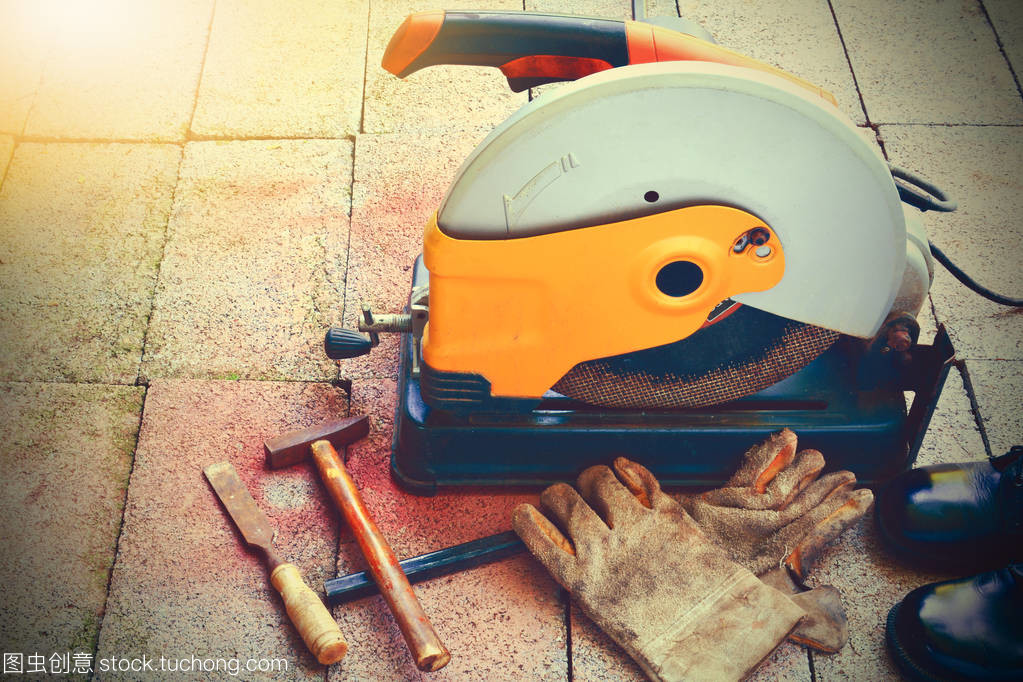 切削工具在砌磚工作中的多功能應(yīng)用